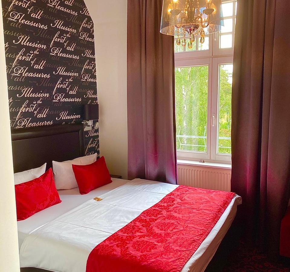 Hotel Kronprinz فالكنزيه المظهر الخارجي الصورة